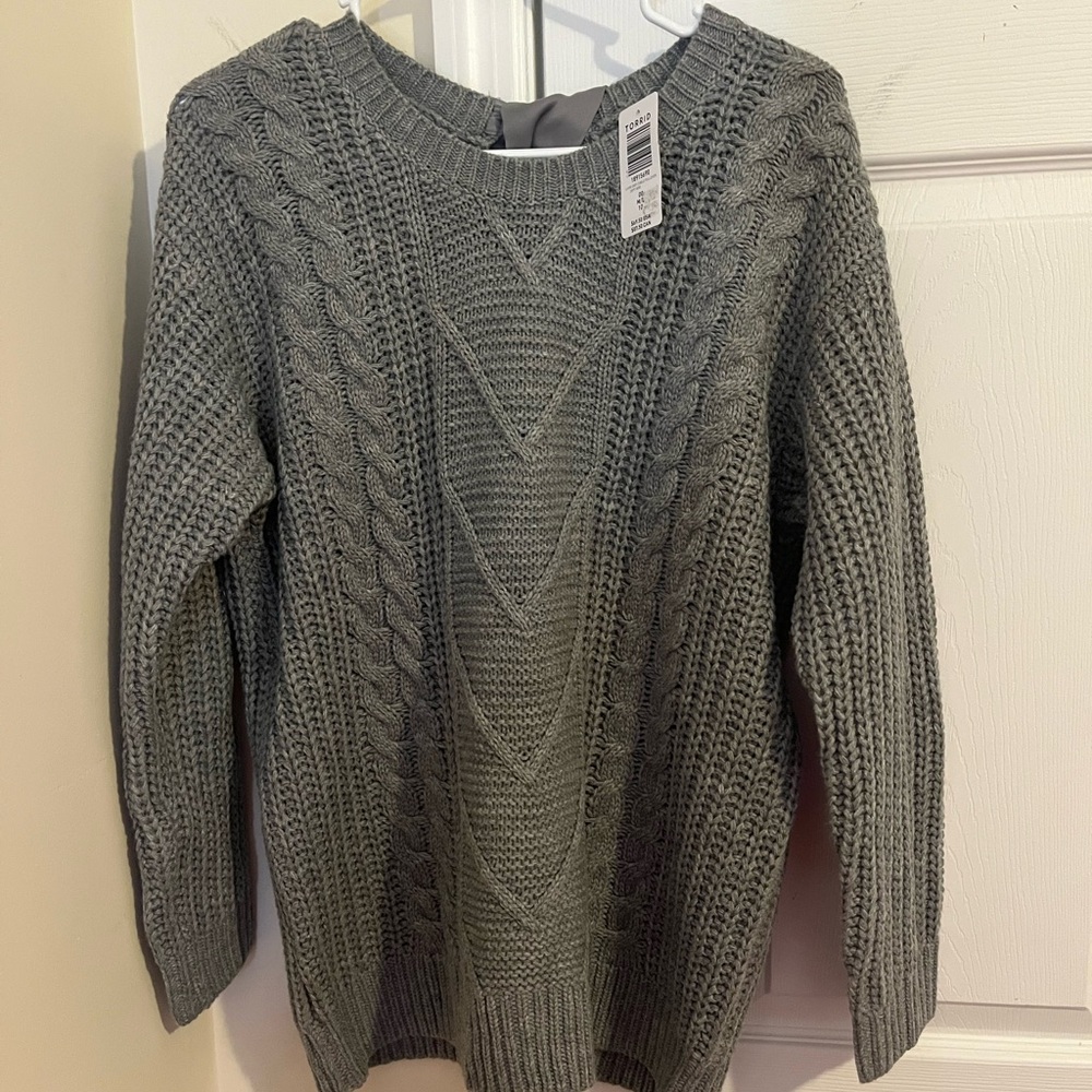 NWT Torrid gray sweater